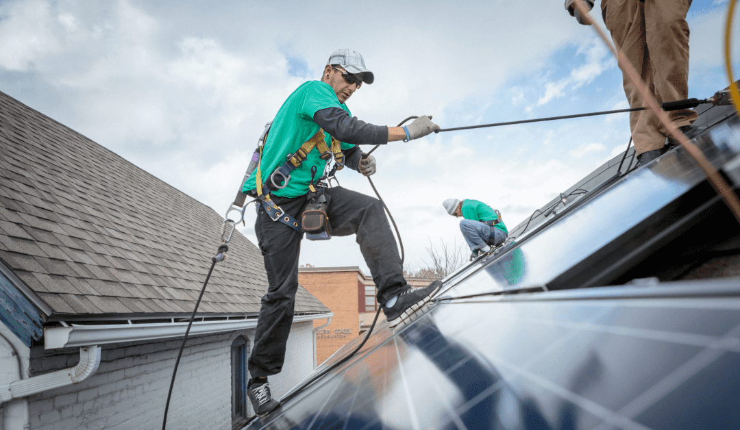 Florida Solar Panel Installation: What Are The Benefits Of  Working As A Solar Panel Installer?